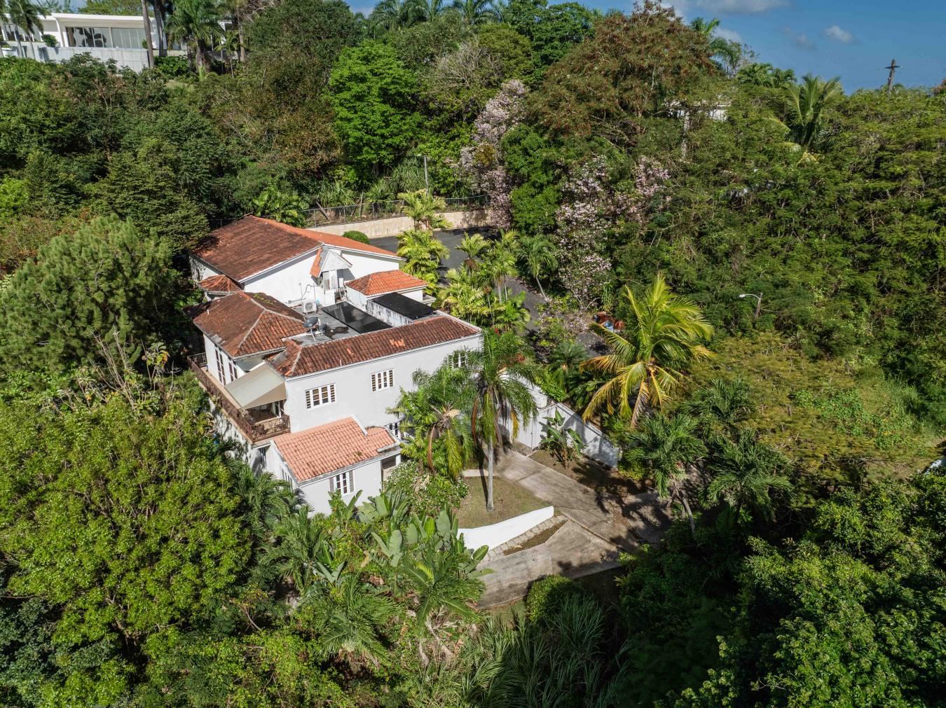 Guaynabo, Puerto Rico, 6 Bedrooms Bedrooms, ,5 BathroomsBathrooms,Residential,For Sale,1780058