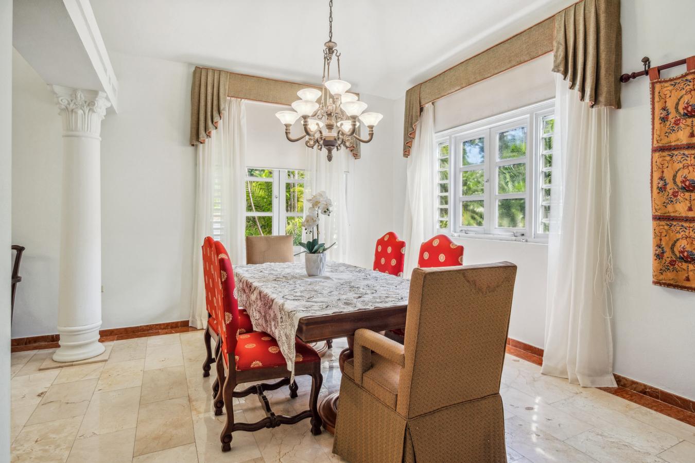 Guaynabo, Puerto Rico, 6 Bedrooms Bedrooms, ,5 BathroomsBathrooms,Residential,For Sale,1780058