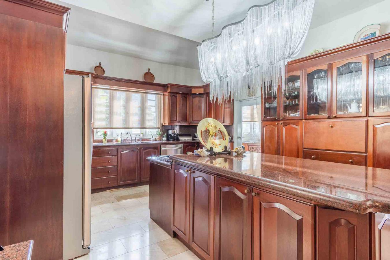 Guaynabo, Puerto Rico, 6 Bedrooms Bedrooms, ,5 BathroomsBathrooms,Residential,For Sale,1780058