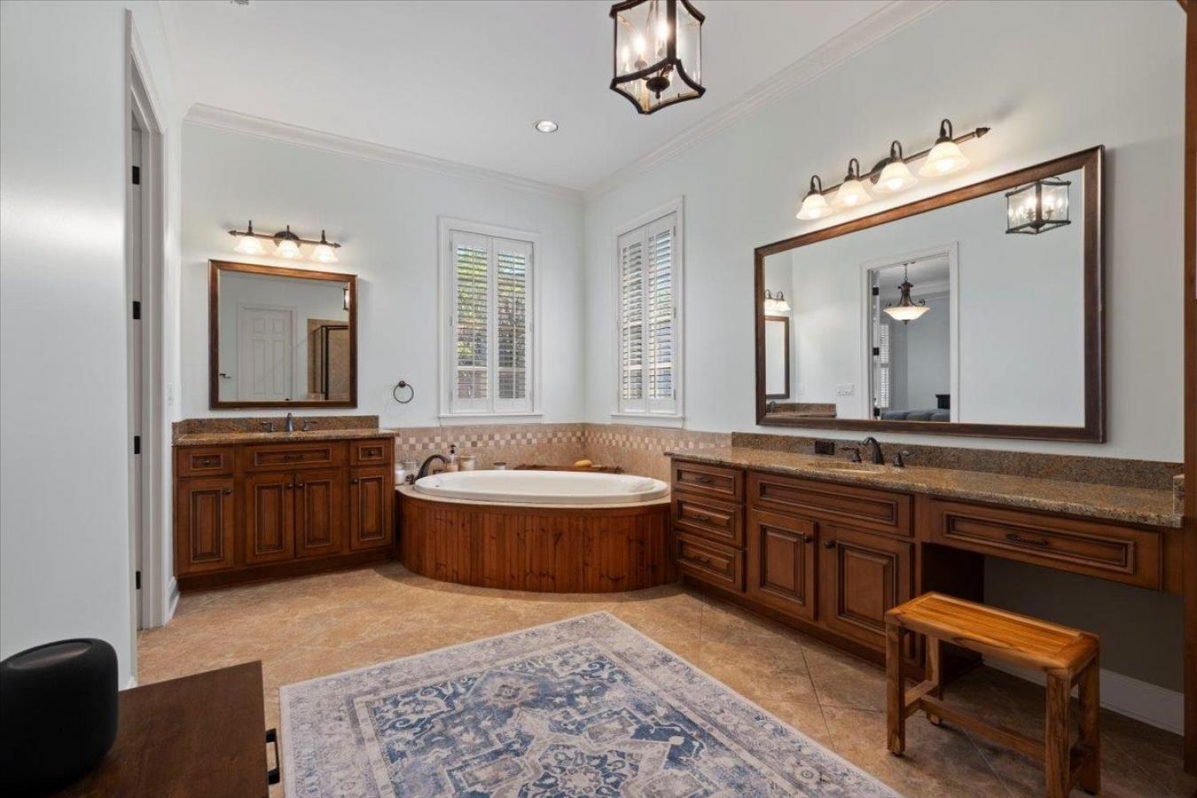 Germantown, Tennessee, 38139, United States, 4 Bedrooms Bedrooms, ,3 BathroomsBathrooms,Residential,For Sale,1780056