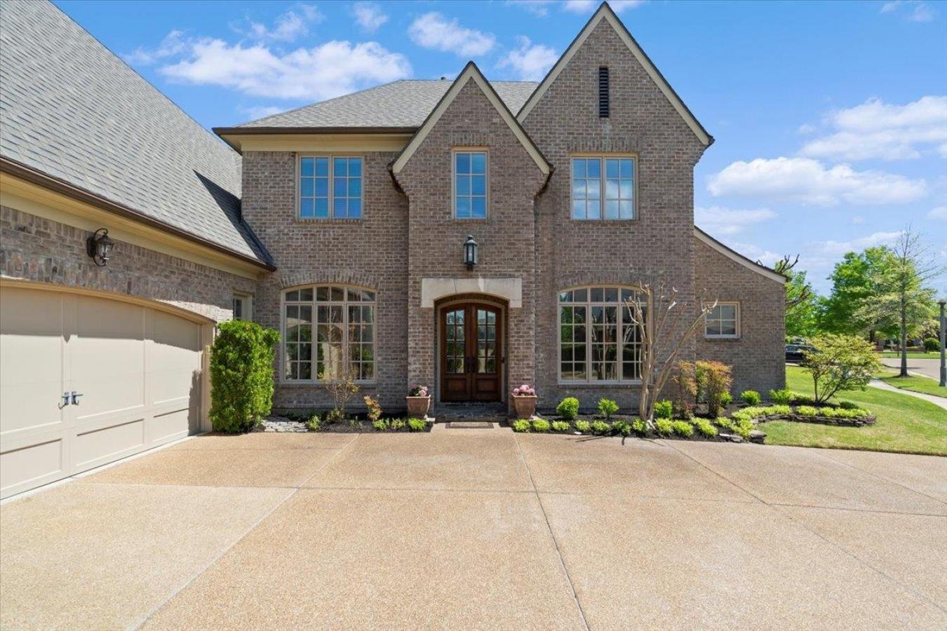 Germantown, Tennessee, 38139, United States, 4 Bedrooms Bedrooms, ,3 BathroomsBathrooms,Residential,For Sale,1780056