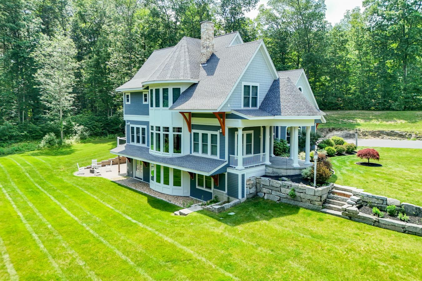 Hollis, New Hampshire, 03049, United States, 5 Bedrooms Bedrooms, ,4 BathroomsBathrooms,Residential,For Sale,1780052