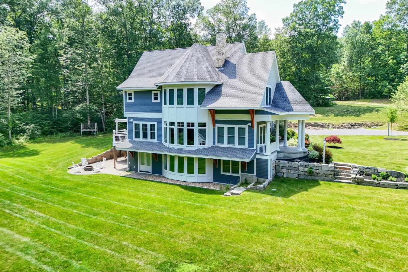 Hollis, New Hampshire, 03049, United States, 5 Bedrooms Bedrooms, ,4 BathroomsBathrooms,Residential,For Sale,1780052