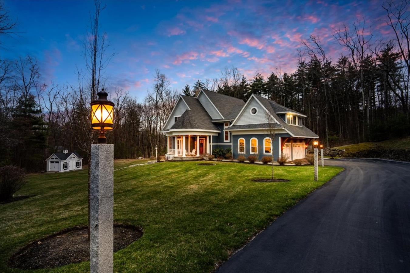 Hollis, New Hampshire, 03049, United States, 5 Bedrooms Bedrooms, ,4 BathroomsBathrooms,Residential,For Sale,1780052