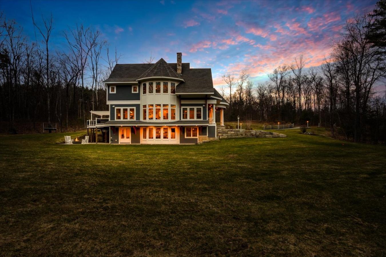 Hollis, New Hampshire, 03049, United States, 5 Bedrooms Bedrooms, ,4 BathroomsBathrooms,Residential,For Sale,1780052