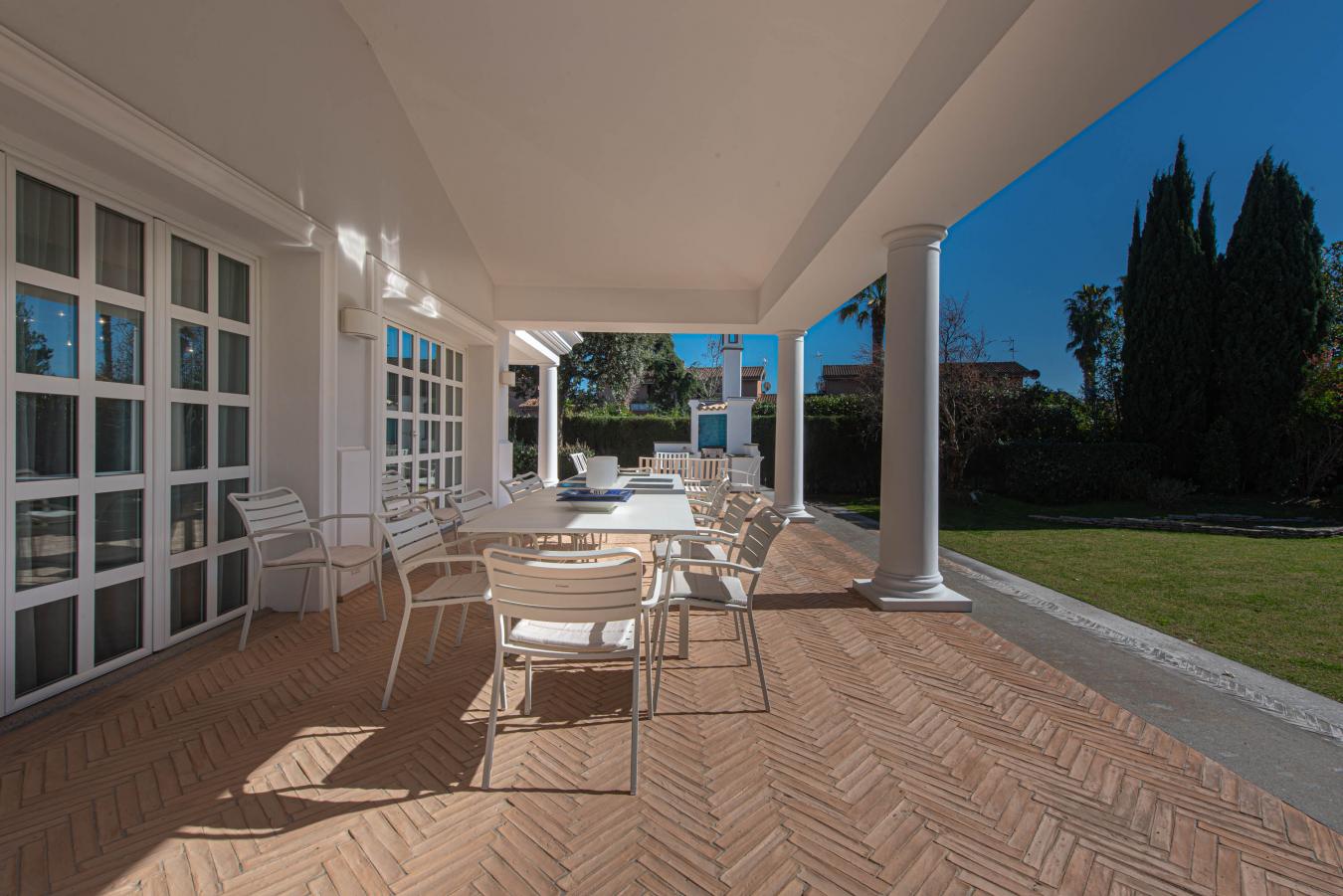 Roma, RM, 00124, Italy, 5 Bedrooms Bedrooms, ,7 BathroomsBathrooms,Residential,For Sale,1801016