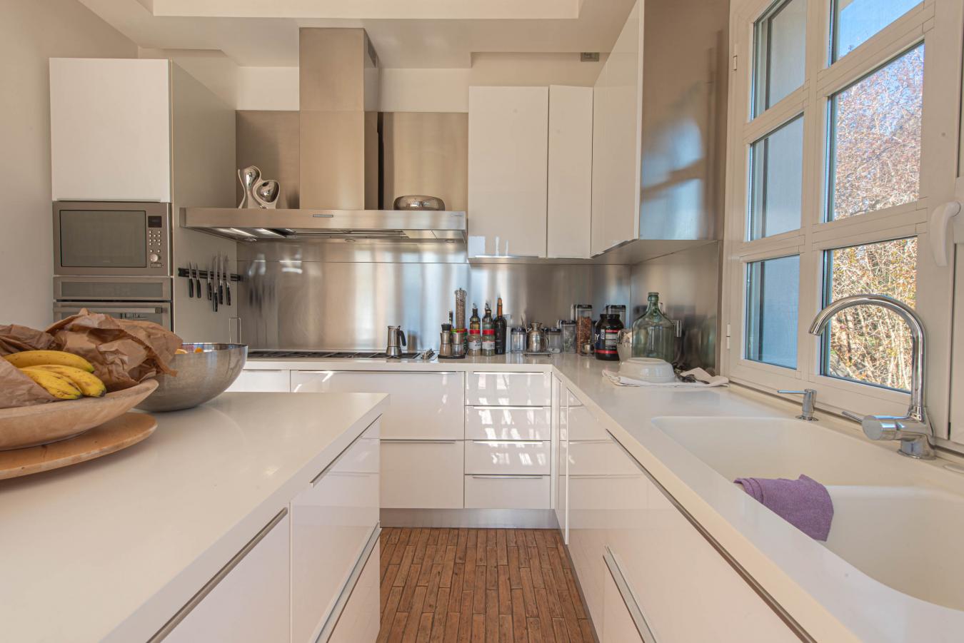 Roma, RM, 00124, Italy, 5 Bedrooms Bedrooms, ,7 BathroomsBathrooms,Residential,For Sale,1801016