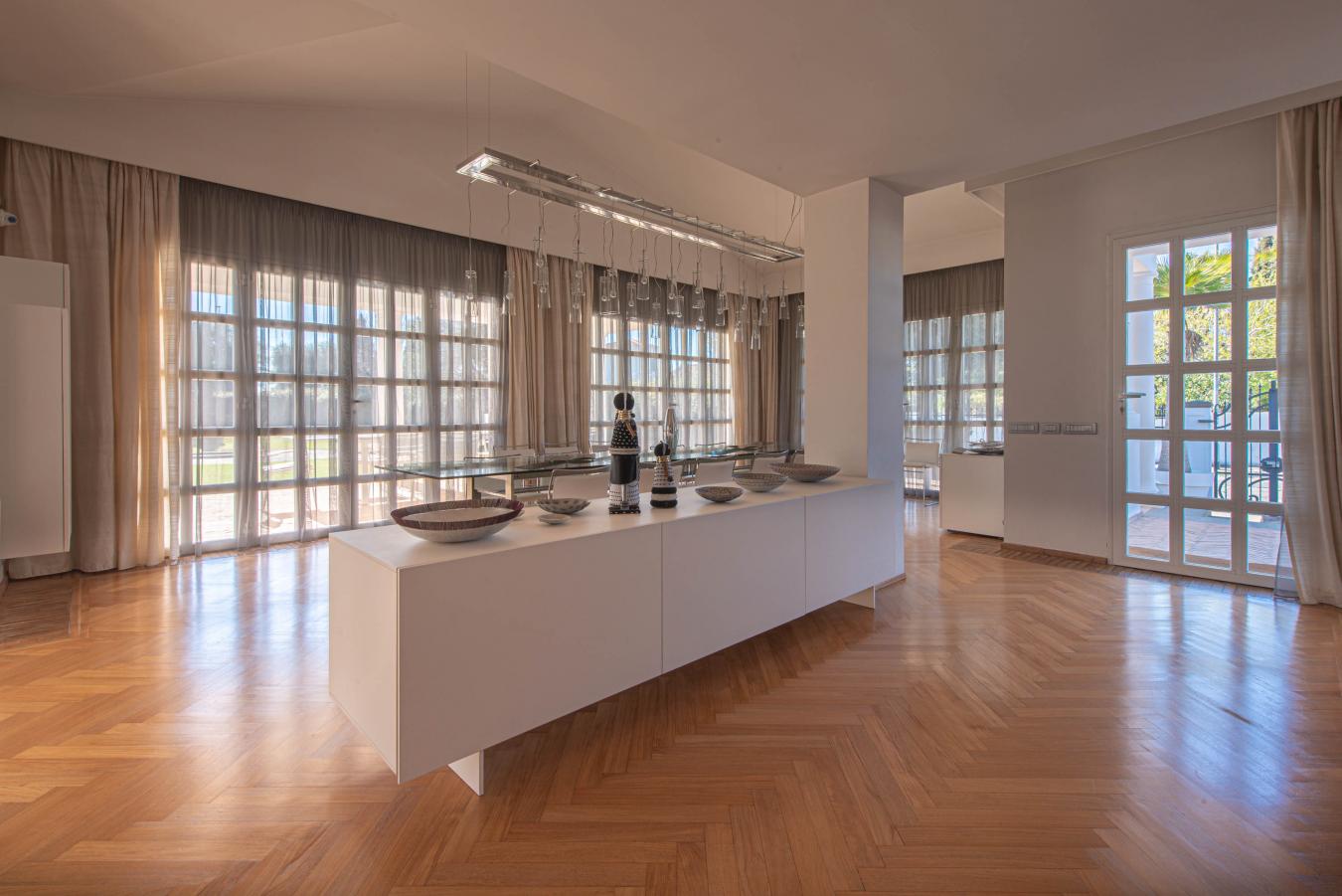 Roma, RM, 00124, Italy, 5 Bedrooms Bedrooms, ,7 BathroomsBathrooms,Residential,For Sale,1801016