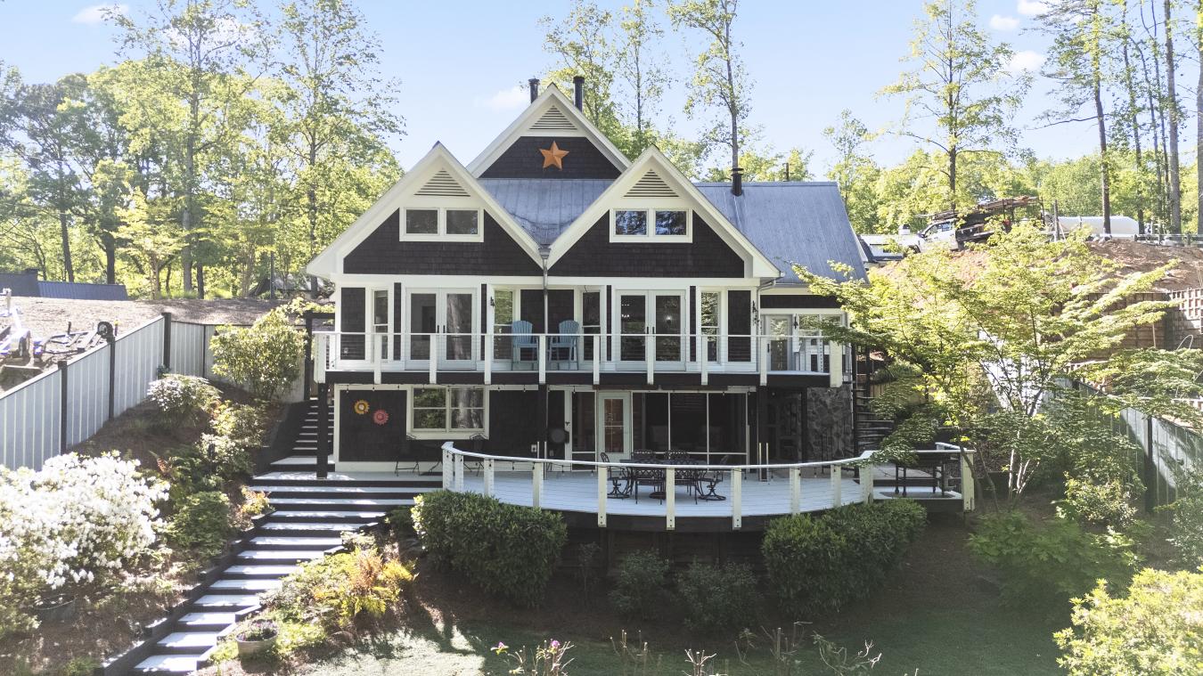 Buford, Georgia, 30518, United States, 4 Bedrooms Bedrooms, ,3 BathroomsBathrooms,Residential,For Sale,1797375