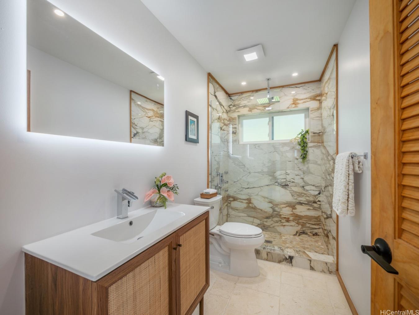 Hauula, Hawaii, 96717, United States, 9 Bedrooms Bedrooms, ,6 BathroomsBathrooms,Residential,For Sale,1781695