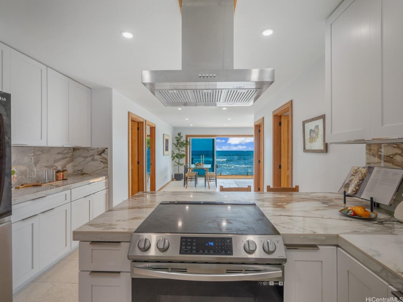 Hauula, Hawaii, 96717, United States, 9 Bedrooms Bedrooms, ,6 BathroomsBathrooms,Residential,For Sale,1781695