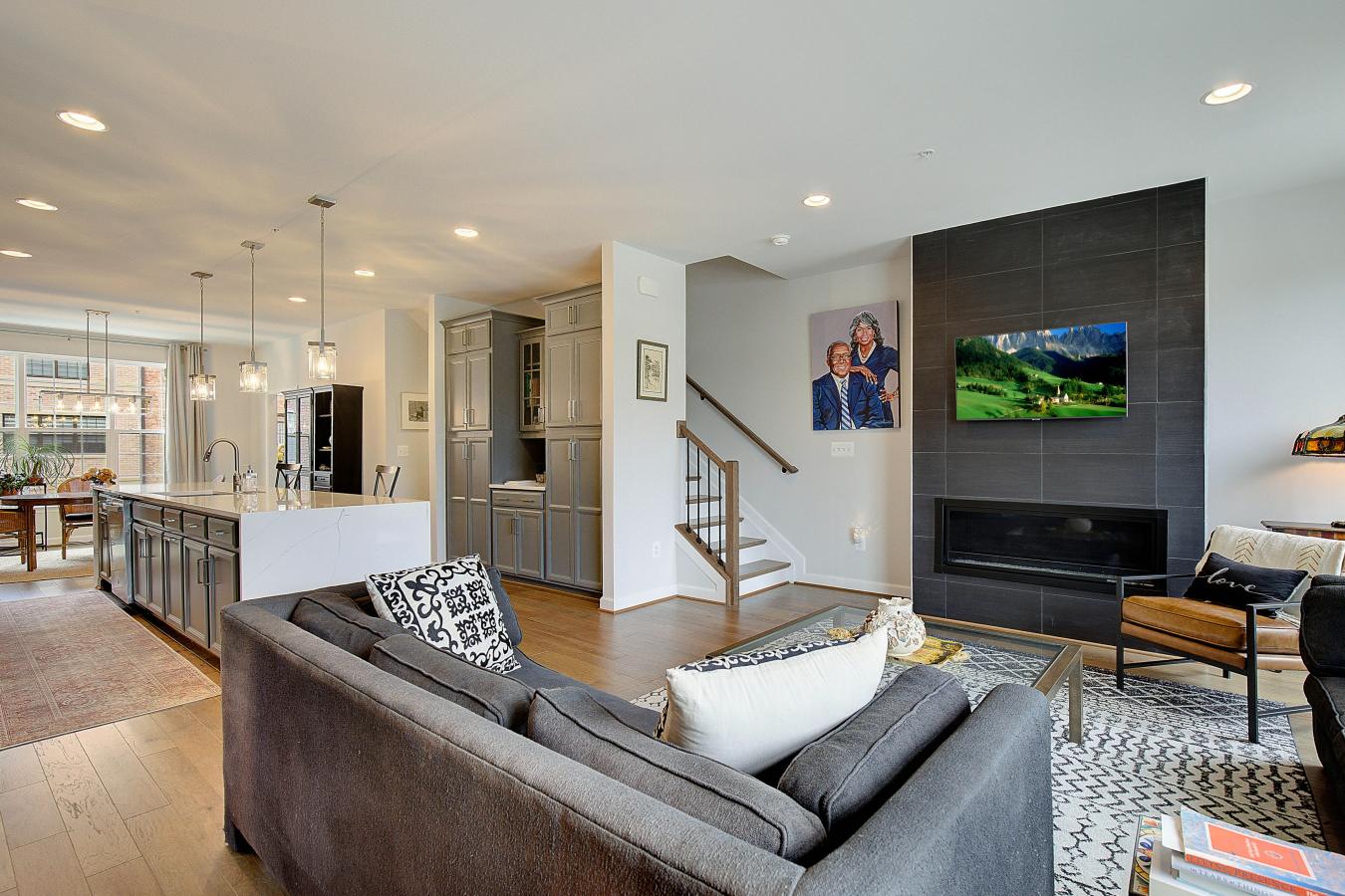 NATIONAL HARBOR, Maryland, 20745, United States, 3 Bedrooms Bedrooms, ,3 BathroomsBathrooms,Residential,For Sale,1787028