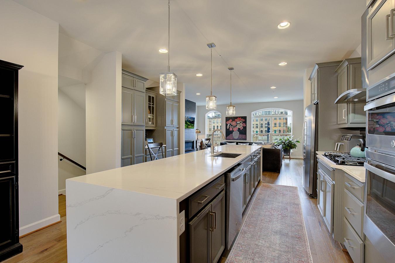 NATIONAL HARBOR, Maryland, 20745, United States, 3 Bedrooms Bedrooms, ,3 BathroomsBathrooms,Residential,For Sale,1787028