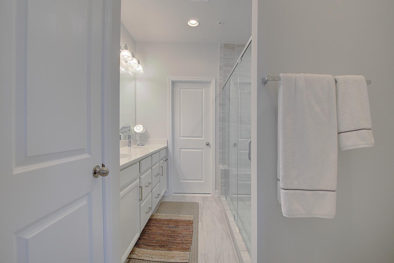 NATIONAL HARBOR, Maryland, 20745, United States, 3 Bedrooms Bedrooms, ,3 BathroomsBathrooms,Residential,For Sale,1787028