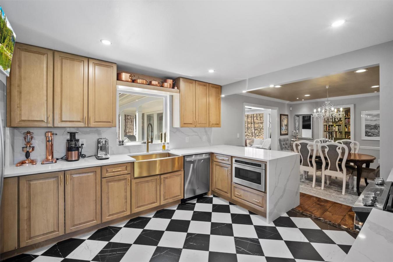 Holmes, New York, 12531, United States, 4 Bedrooms Bedrooms, ,2 BathroomsBathrooms,Residential,For Sale,1781688