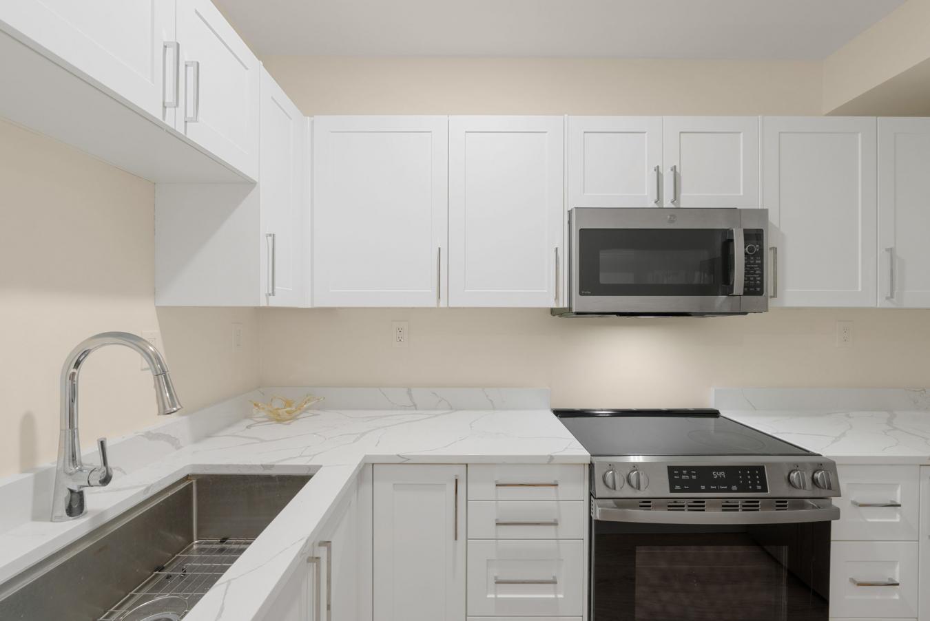 Sammamish, Washington, 98075, United States, 6 Bedrooms Bedrooms, ,3 BathroomsBathrooms,Residential,For Sale,1781686