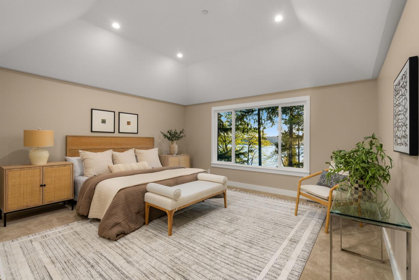 Sammamish, Washington, 98075, United States, 6 Bedrooms Bedrooms, ,3 BathroomsBathrooms,Residential,For Sale,1781686