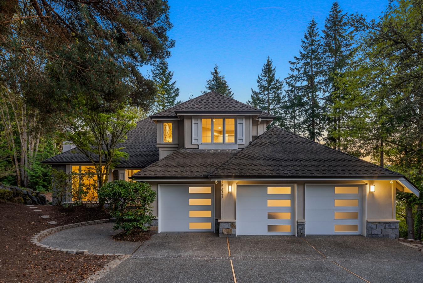 Sammamish, Washington, 98075, United States, 6 Bedrooms Bedrooms, ,3 BathroomsBathrooms,Residential,For Sale,1781686