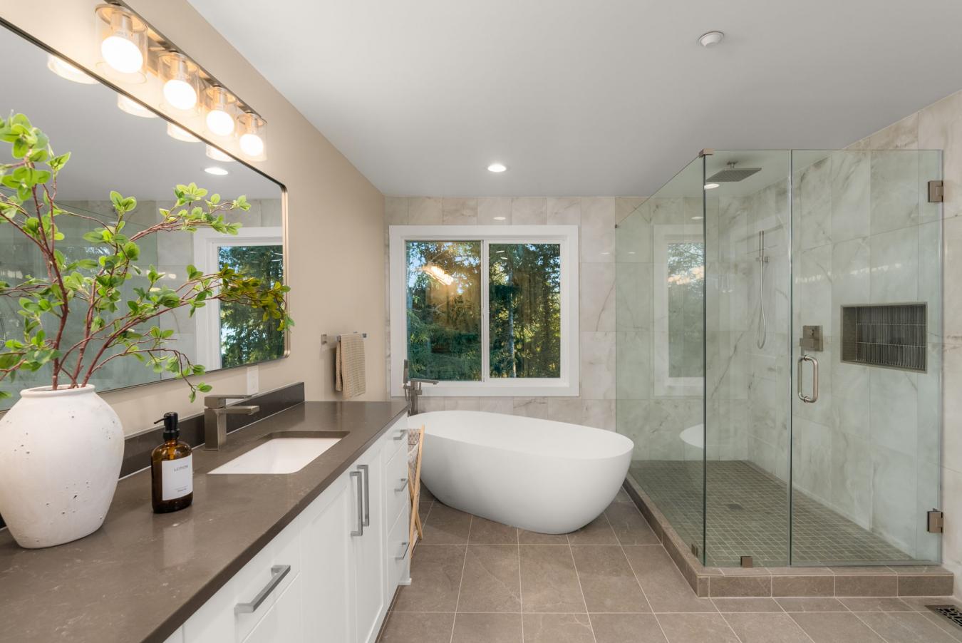 Sammamish, Washington, 98075, United States, 6 Bedrooms Bedrooms, ,3 BathroomsBathrooms,Residential,For Sale,1781686