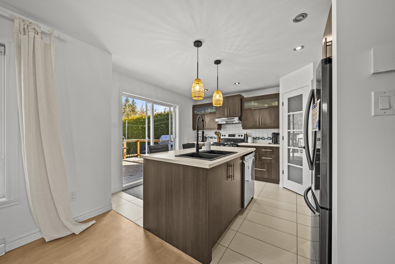 Saint-Angèle-de-Monnoir, QC, J0L 1P0, Canada, 3 Bedrooms Bedrooms, ,2 BathroomsBathrooms,Residential,For Sale,1781682