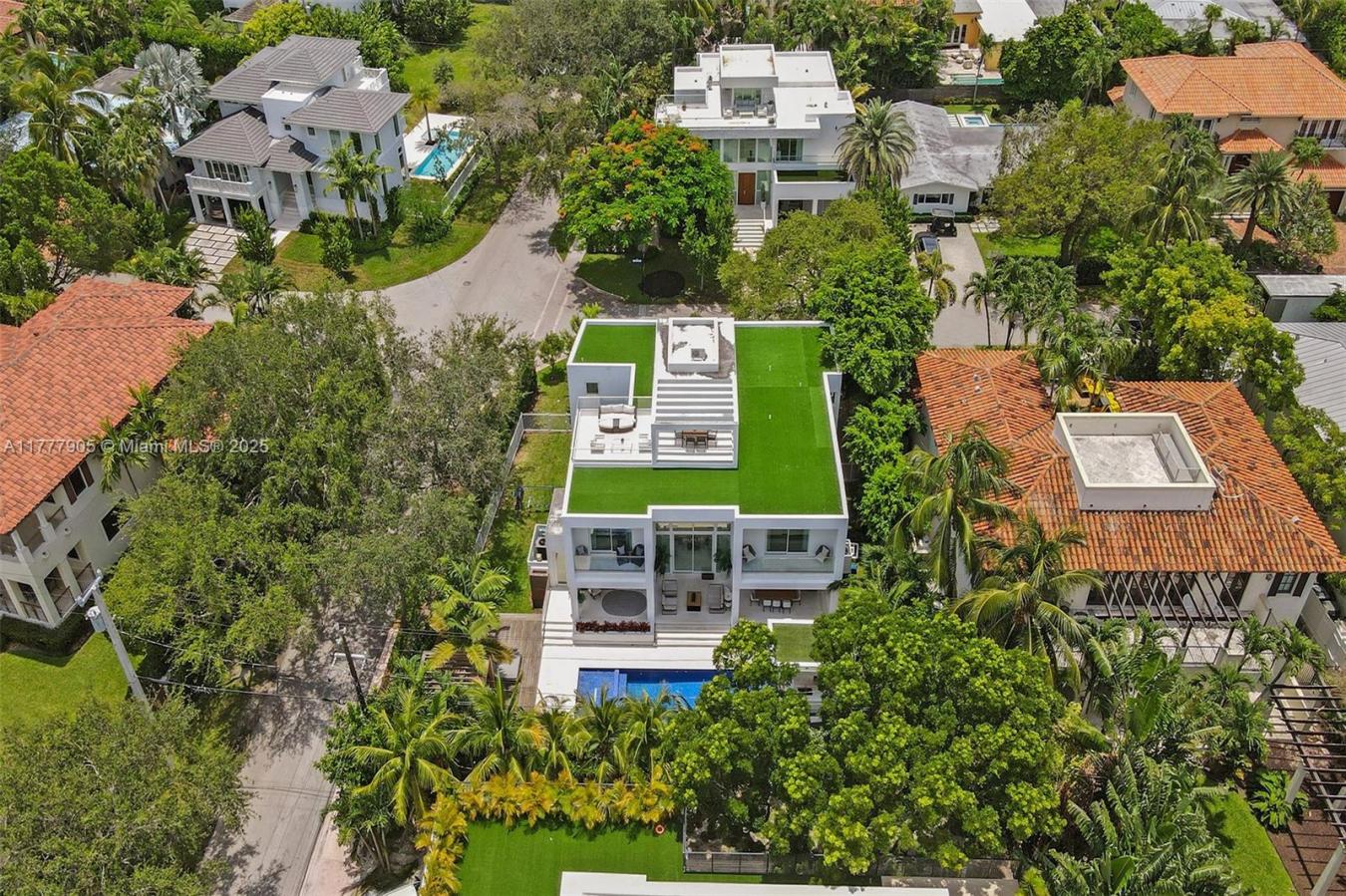 Key Biscayne, Florida, 33149, United States, 5 Bedrooms Bedrooms, ,5 BathroomsBathrooms,Residential,For Sale,1781677