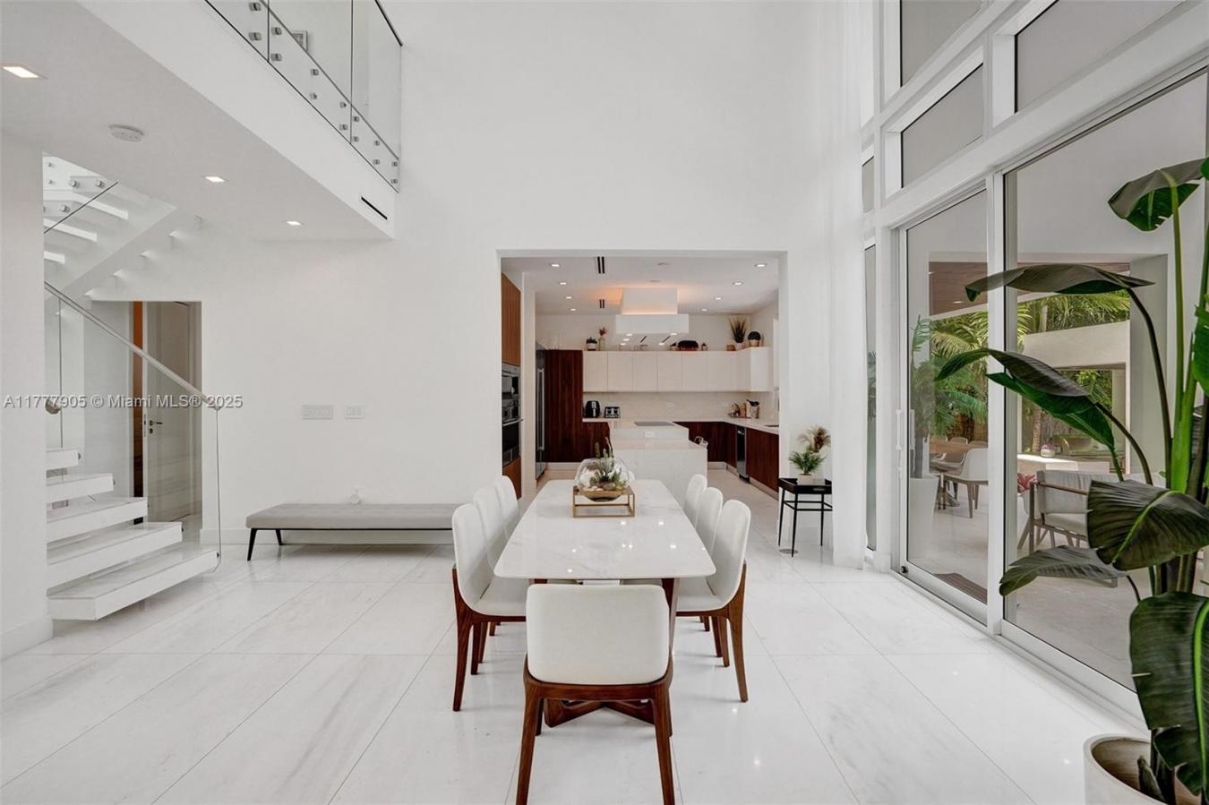 Key Biscayne, Florida, 33149, United States, 5 Bedrooms Bedrooms, ,5 BathroomsBathrooms,Residential,For Sale,1781677