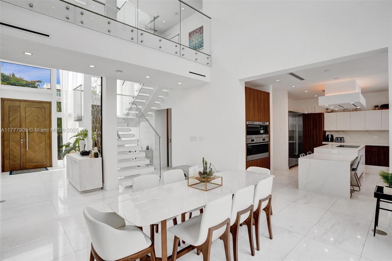 Key Biscayne, Florida, 33149, United States, 5 Bedrooms Bedrooms, ,5 BathroomsBathrooms,Residential,For Sale,1781677