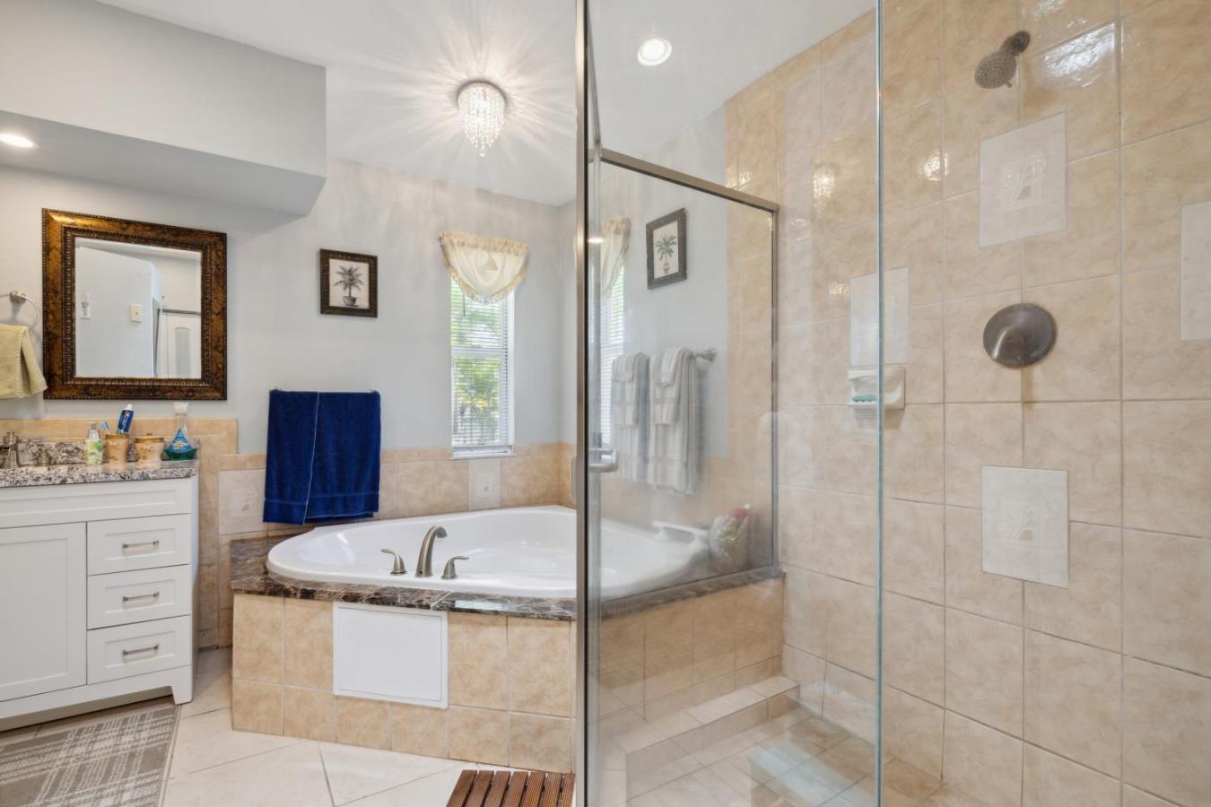 Naples, Florida, 34120, United States, 8 Bedrooms Bedrooms, ,6 BathroomsBathrooms,Residential,For Sale,1781675