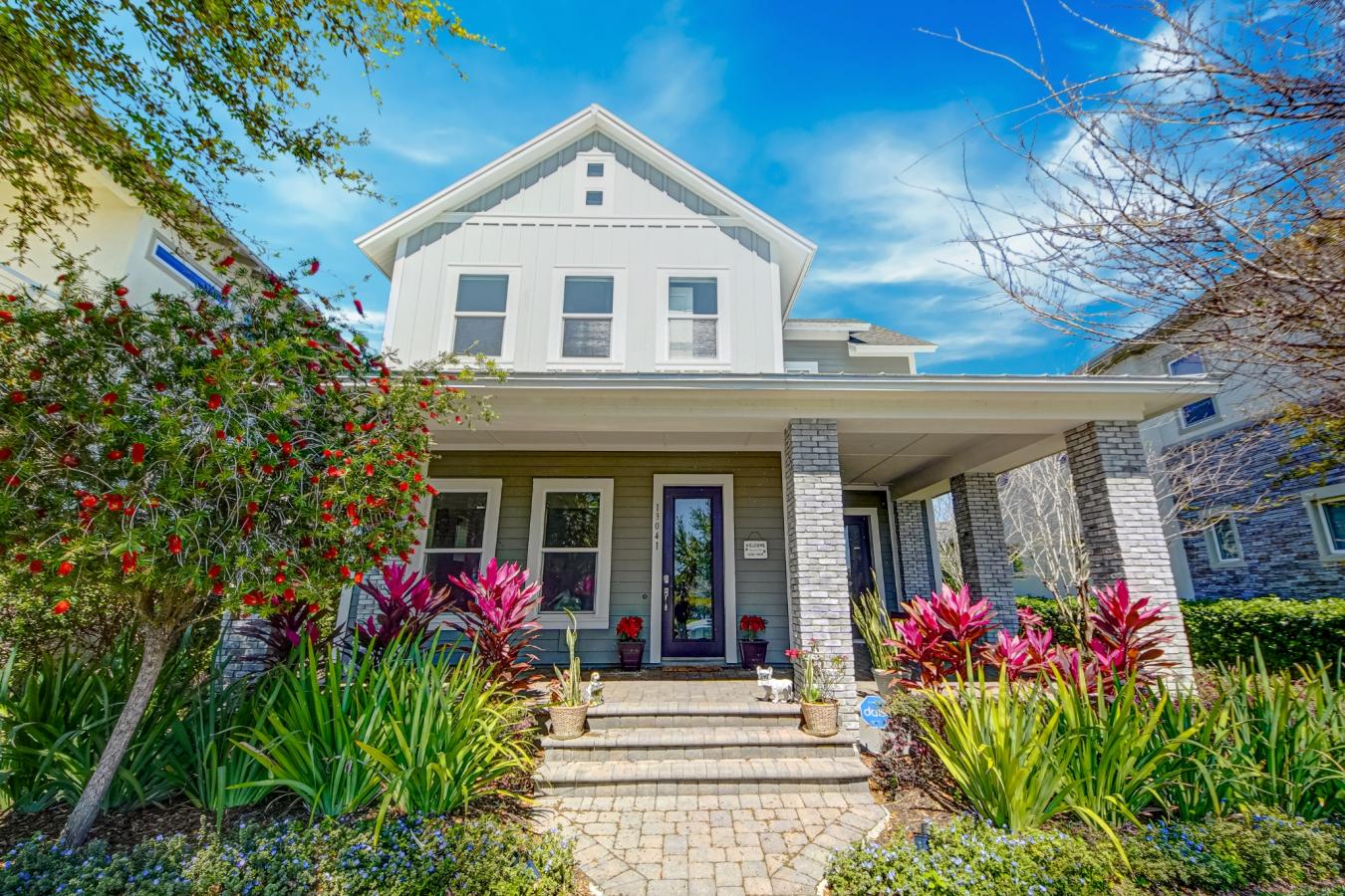 Orlando, Florida, 32827, United States, 4 Bedrooms Bedrooms, ,4 BathroomsBathrooms,Residential,For Sale,1782481