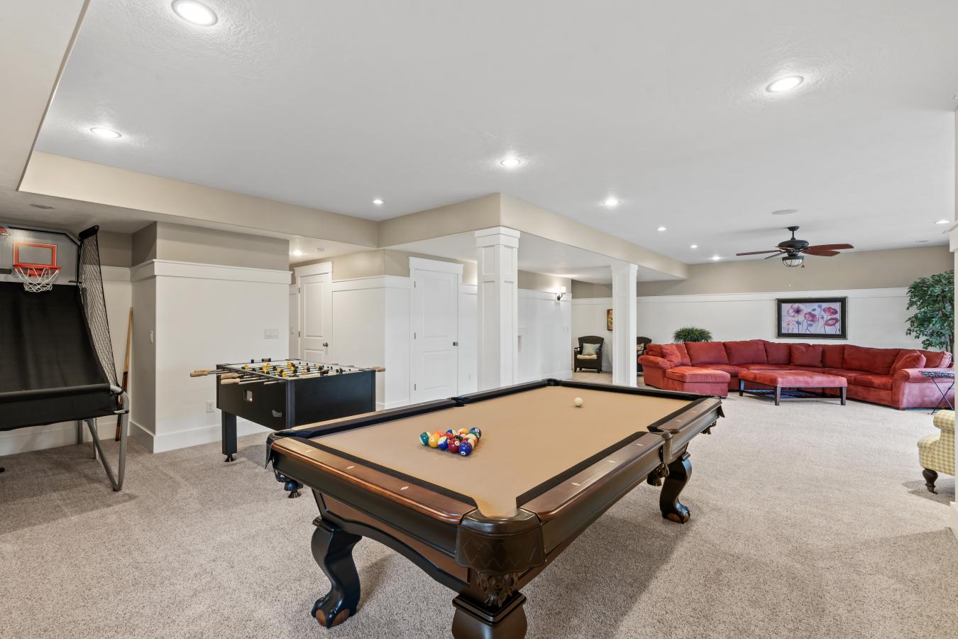 Riverton, Utah, 84065, United States, 5 Bedrooms Bedrooms, ,3 BathroomsBathrooms,Residential,For Sale,1782475