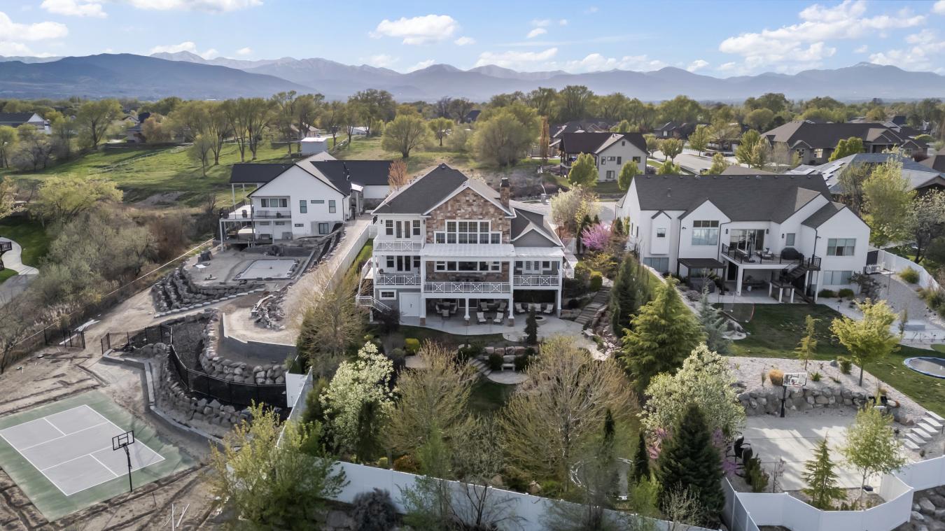 Riverton, Utah, 84065, United States, 5 Bedrooms Bedrooms, ,3 BathroomsBathrooms,Residential,For Sale,1782475