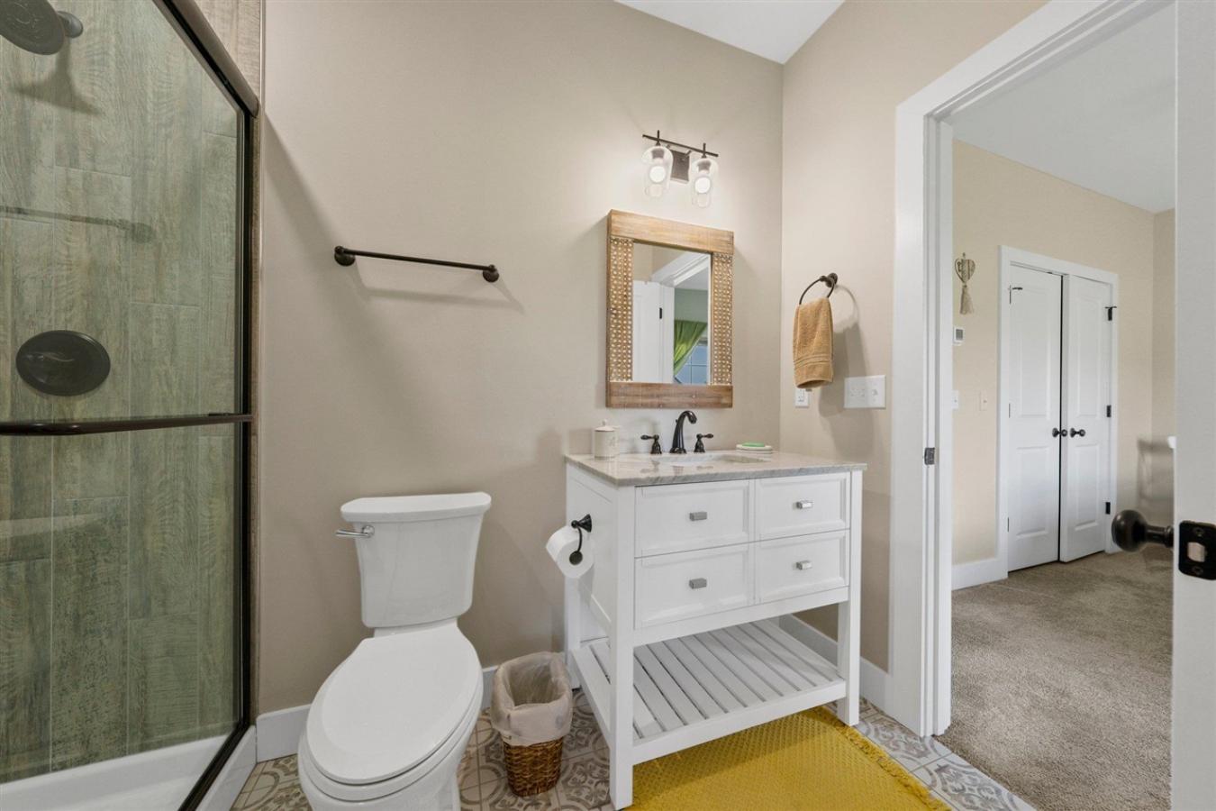 Alvaton, Kentucky, 42122, United States, 5 Bedrooms Bedrooms, ,3 BathroomsBathrooms,Residential,For Sale,1782474
