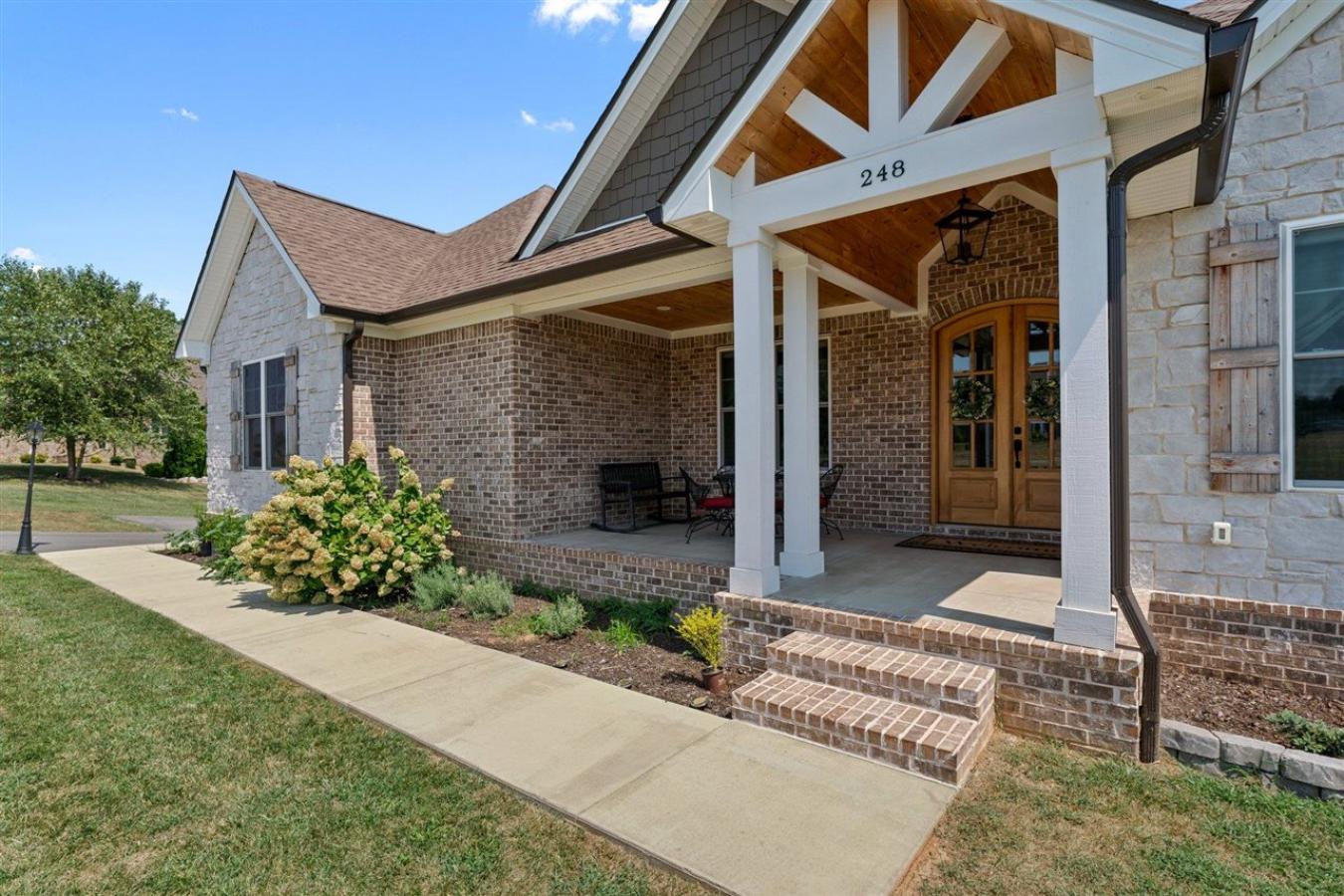 Alvaton, Kentucky, 42122, United States, 5 Bedrooms Bedrooms, ,3 BathroomsBathrooms,Residential,For Sale,1782474