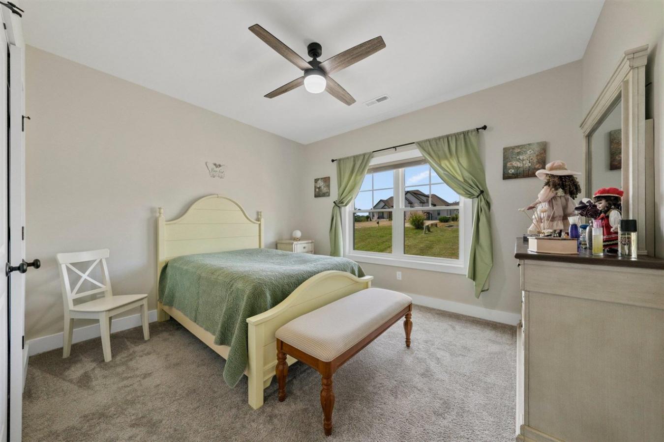 Alvaton, Kentucky, 42122, United States, 5 Bedrooms Bedrooms, ,3 BathroomsBathrooms,Residential,For Sale,1782474