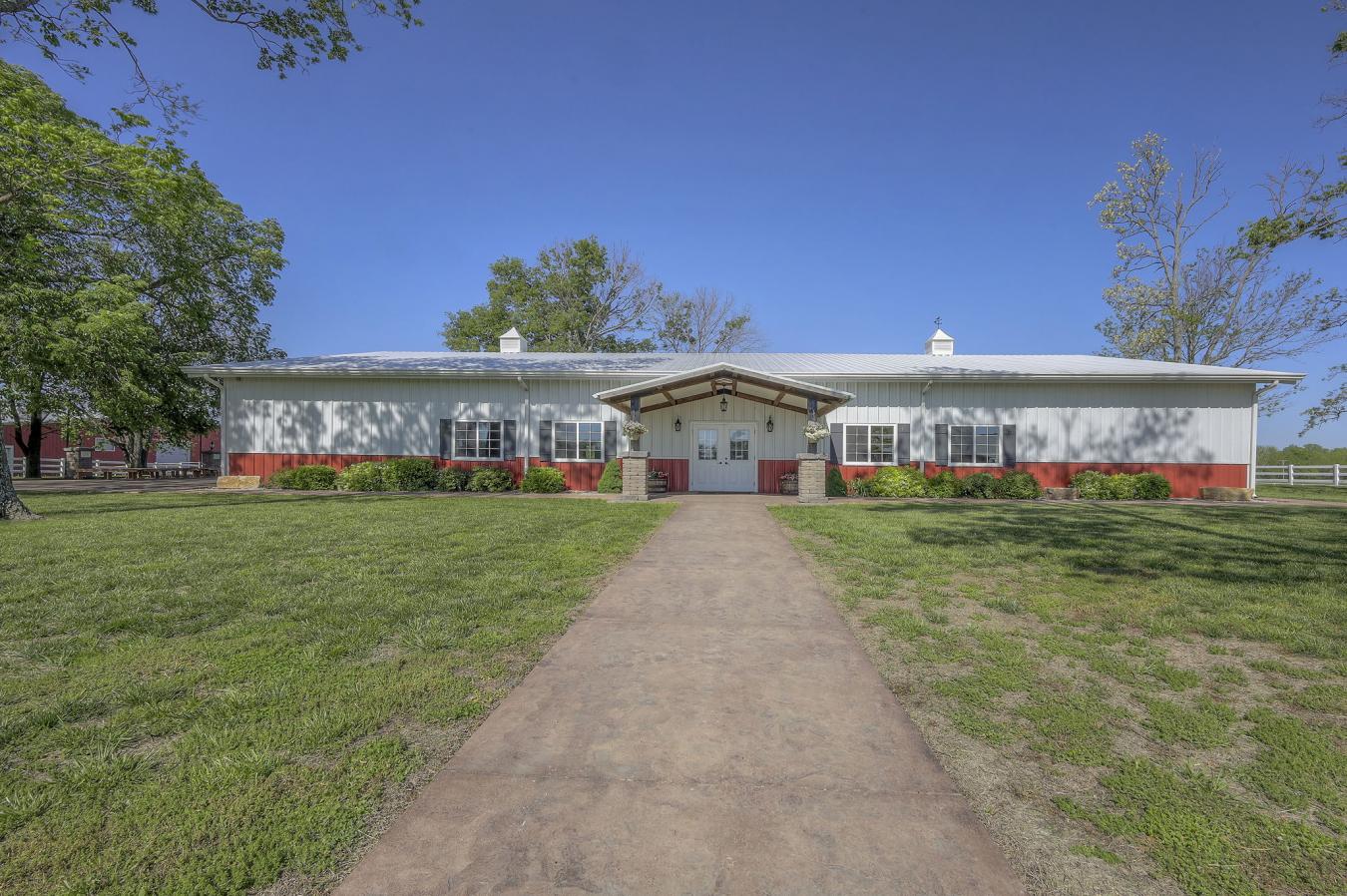 Topeka, Kansas, 66546, United States, 4 Bedrooms Bedrooms, ,5 BathroomsBathrooms,Residential,For Sale,1781673