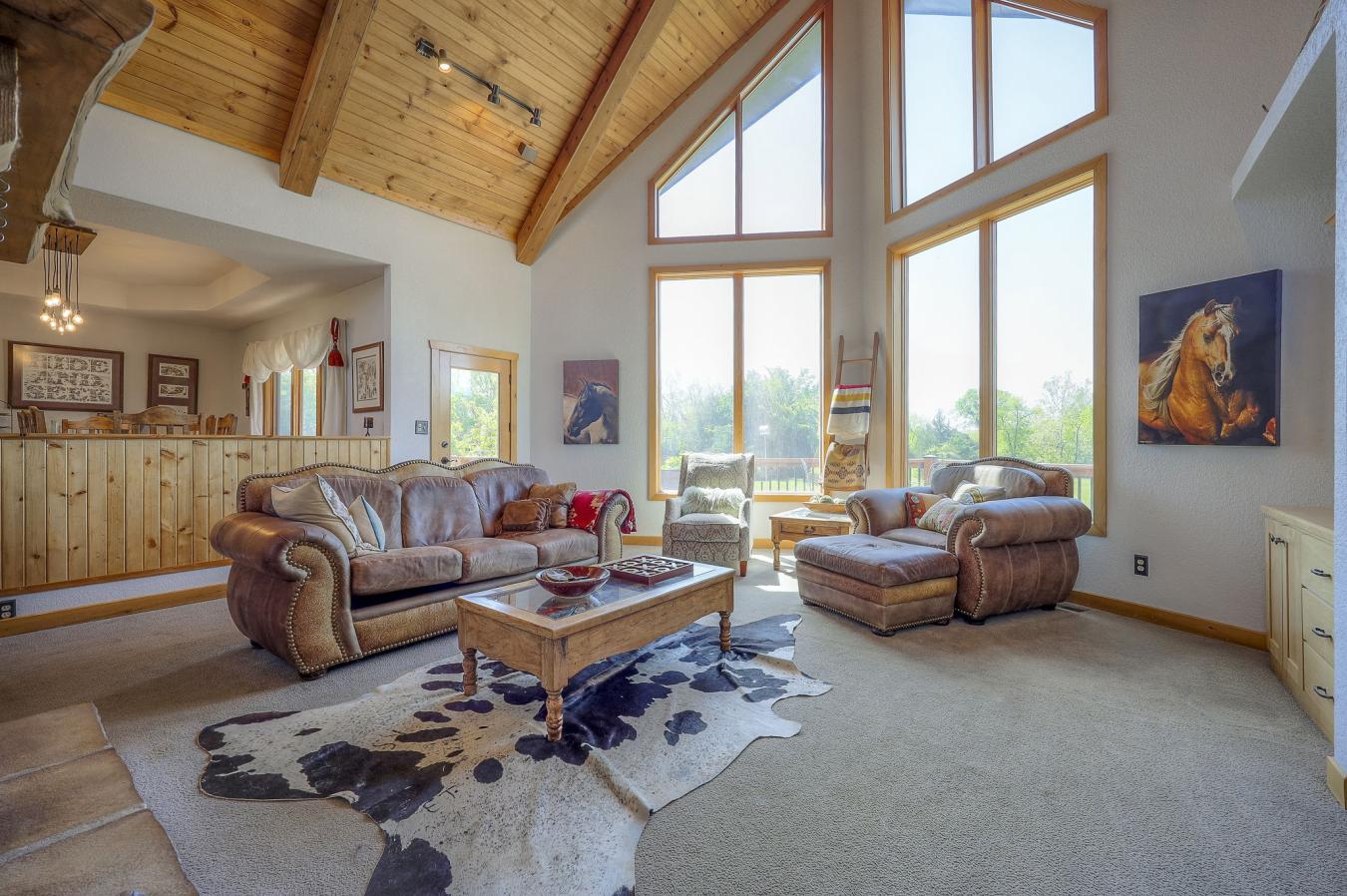 Topeka, Kansas, 66546, United States, 4 Bedrooms Bedrooms, ,5 BathroomsBathrooms,Residential,For Sale,1781673