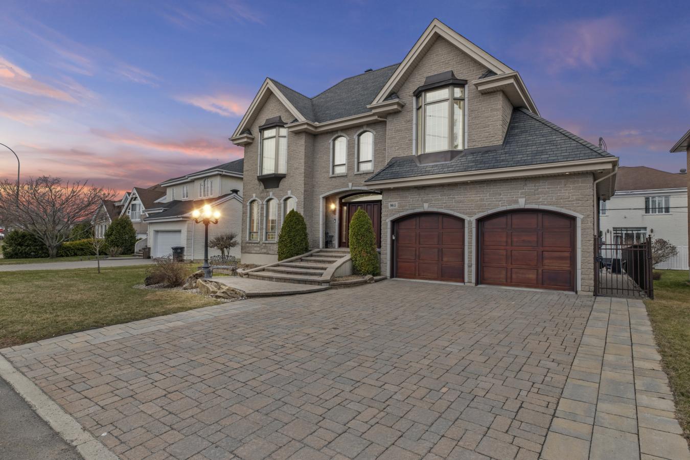 Brossard, QC, J4X 2H3, Canada, 5 Bedrooms Bedrooms, ,3 BathroomsBathrooms,Residential,For Sale,1782470