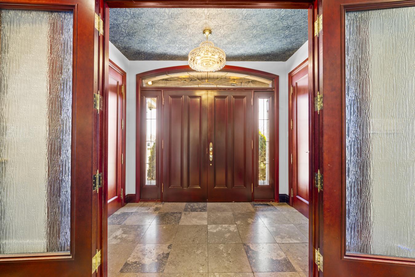 Brossard, QC, J4X 2H3, Canada, 5 Bedrooms Bedrooms, ,3 BathroomsBathrooms,Residential,For Sale,1782470