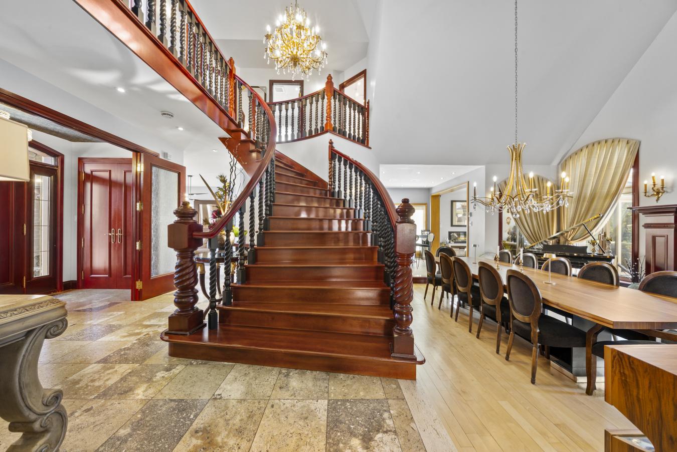 Brossard, QC, J4X 2H3, Canada, 5 Bedrooms Bedrooms, ,3 BathroomsBathrooms,Residential,For Sale,1782470