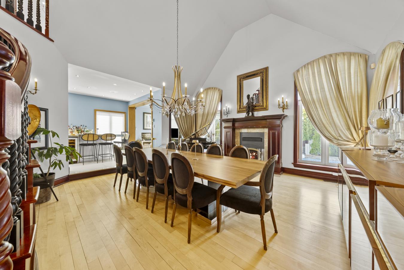 Brossard, QC, J4X 2H3, Canada, 5 Bedrooms Bedrooms, ,3 BathroomsBathrooms,Residential,For Sale,1782470