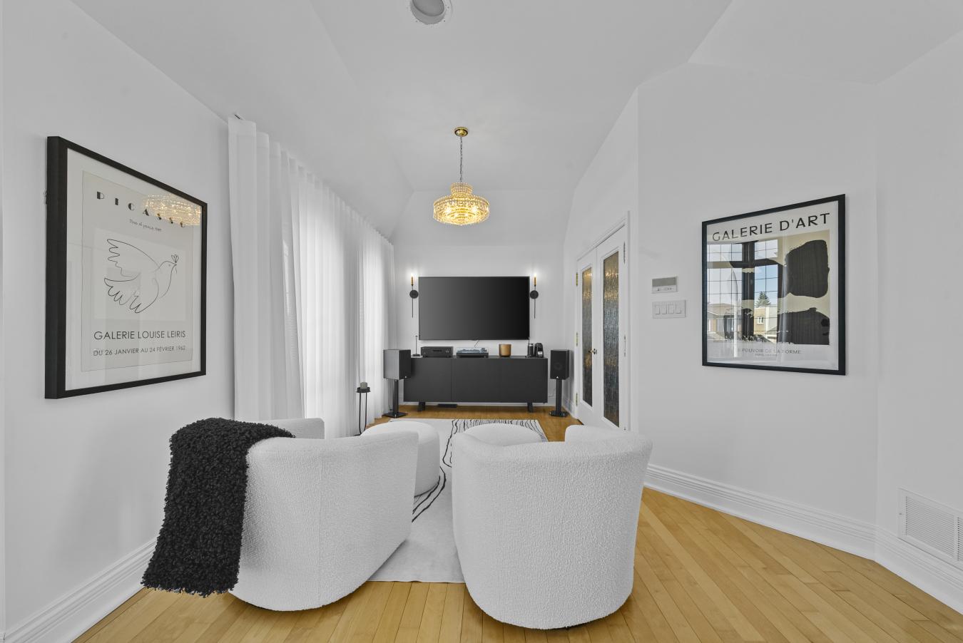 Brossard, QC, J4X 2H3, Canada, 5 Bedrooms Bedrooms, ,3 BathroomsBathrooms,Residential,For Sale,1782470