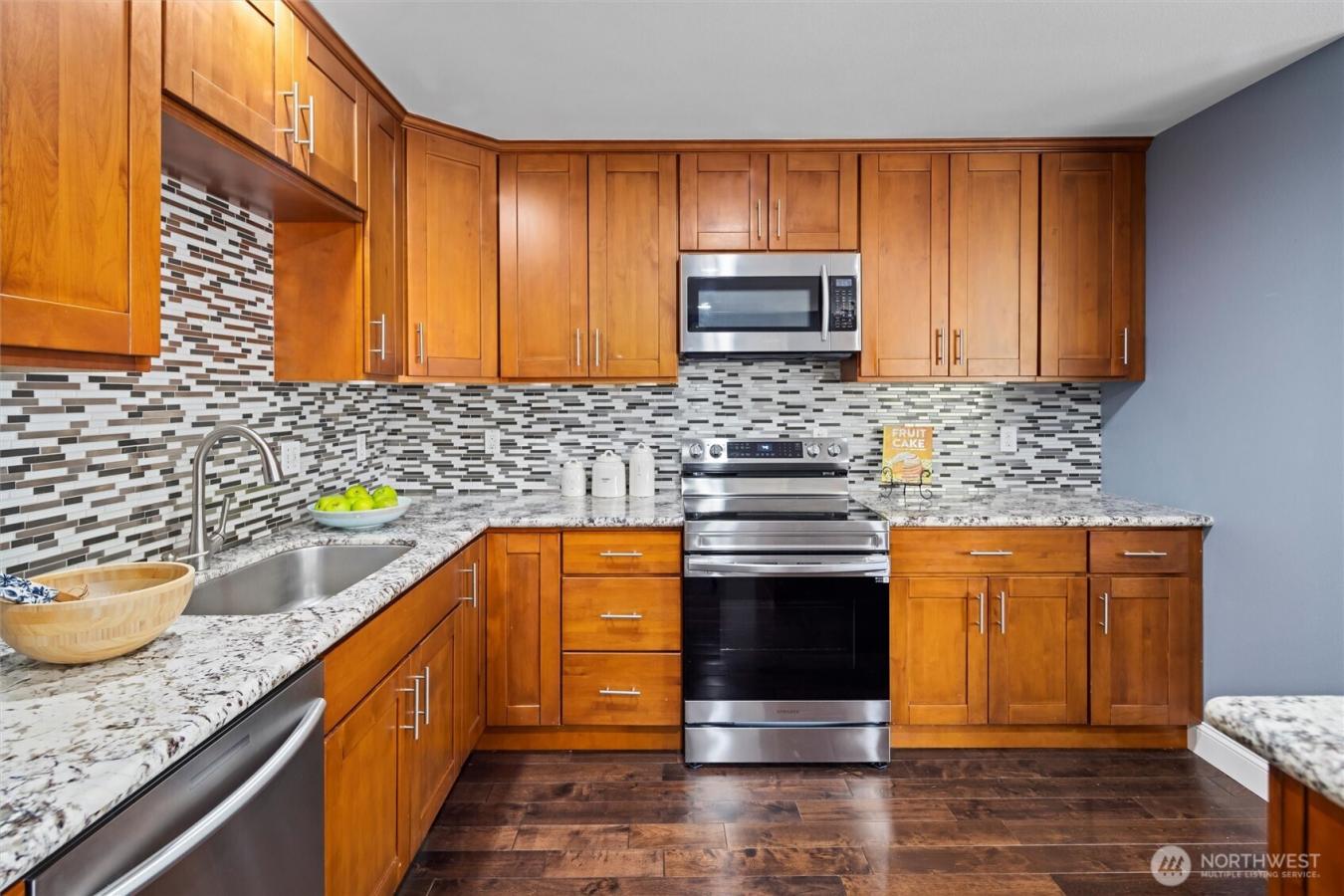 Burien, Washington, 98166, United States, 5 Bedrooms Bedrooms, ,3 BathroomsBathrooms,Residential,For Sale,1782468