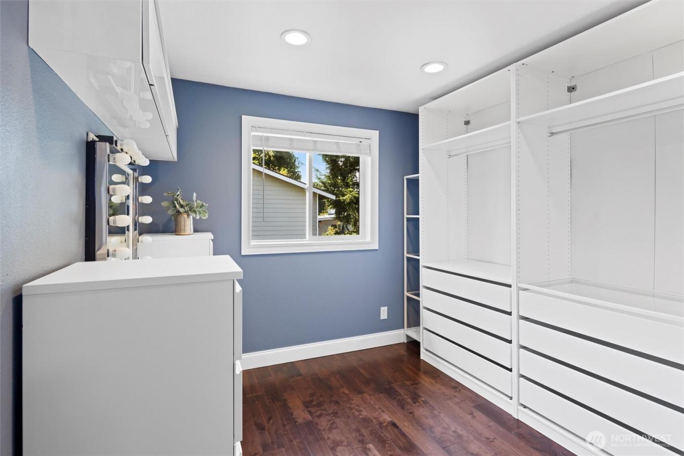 Burien, Washington, 98166, United States, 5 Bedrooms Bedrooms, ,3 BathroomsBathrooms,Residential,For Sale,1782468