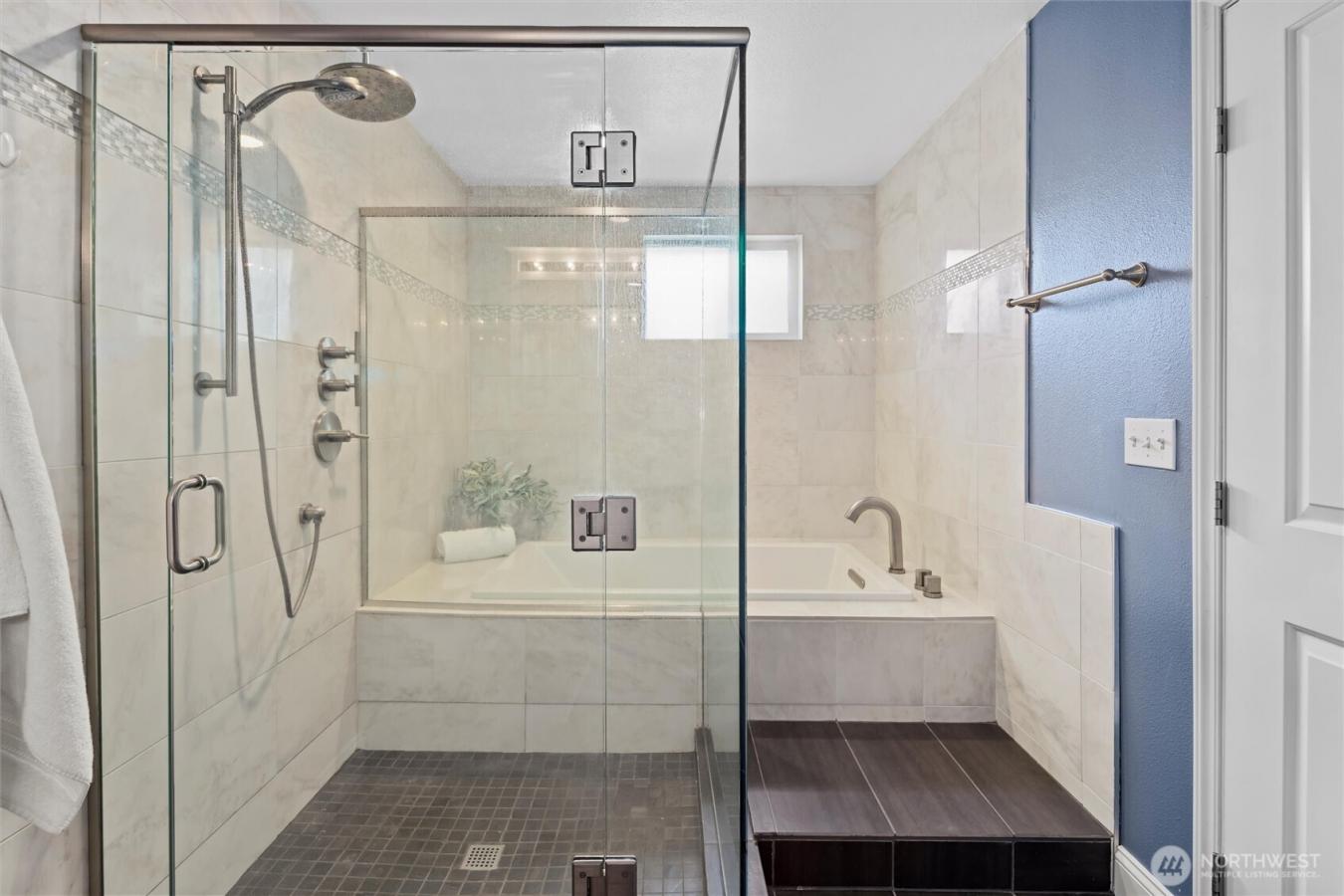 Burien, Washington, 98166, United States, 5 Bedrooms Bedrooms, ,3 BathroomsBathrooms,Residential,For Sale,1782468