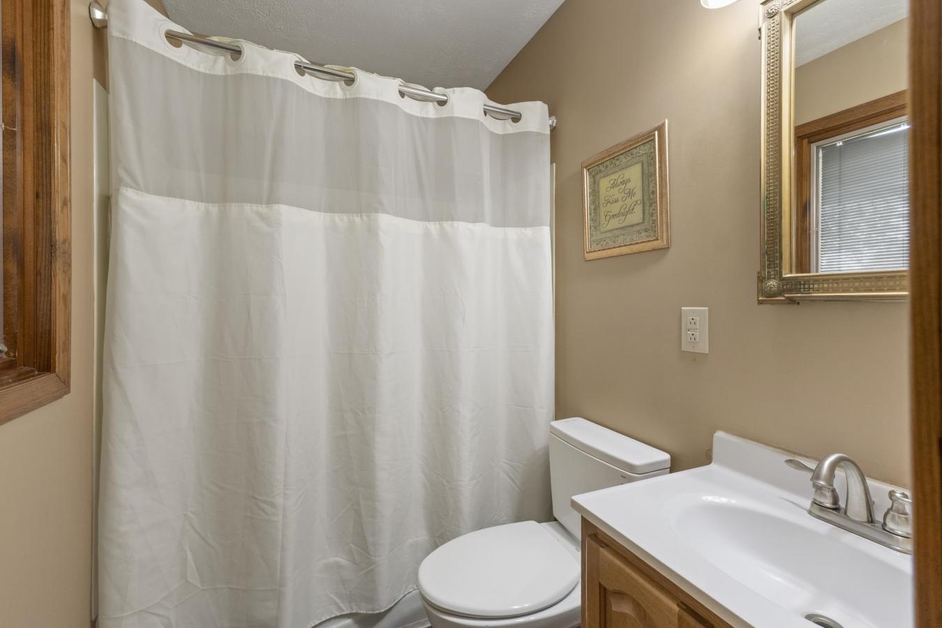 Ashland, Kentucky, 41102, United States, 5 Bedrooms Bedrooms, ,4 BathroomsBathrooms,Residential,For Sale,1782464