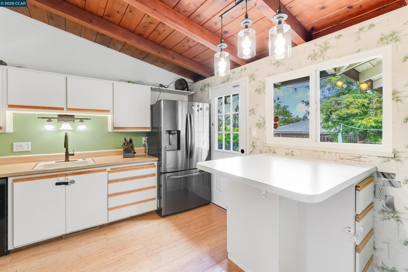 Walnut Creek, California, 94595, United States, 4 Bedrooms Bedrooms, ,3 BathroomsBathrooms,Residential,For Sale,1786756