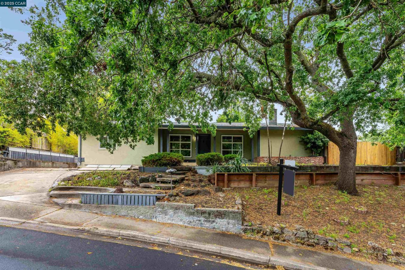 Walnut Creek, California, 94595, United States, 4 Bedrooms Bedrooms, ,3 BathroomsBathrooms,Residential,For Sale,1786756