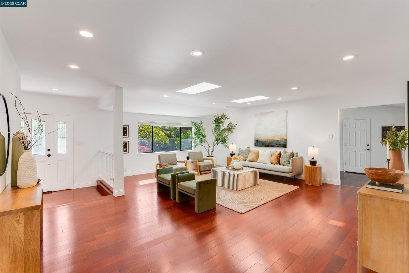 Walnut Creek, California, 94596, United States, 4 Bedrooms Bedrooms, ,2 BathroomsBathrooms,Residential,For Sale,1786755