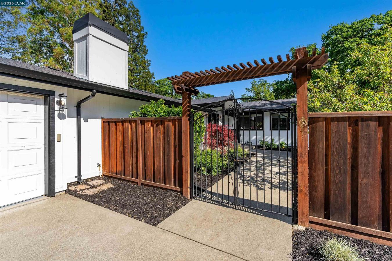 Walnut Creek, California, 94596, United States, 4 Bedrooms Bedrooms, ,2 BathroomsBathrooms,Residential,For Sale,1786755