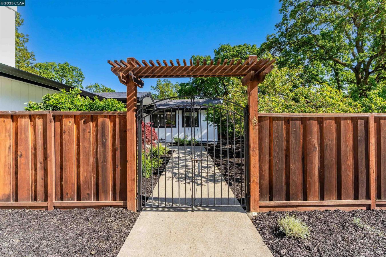 Walnut Creek, California, 94596, United States, 4 Bedrooms Bedrooms, ,2 BathroomsBathrooms,Residential,For Sale,1786755